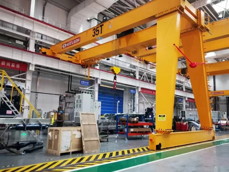 BMH semi-Grane Crane